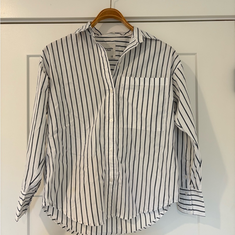 Oversized Poplin Button-up Striped Shirt XS